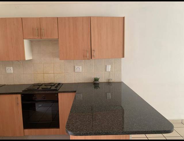 2 BEDROOM PROPERTY TO RENT IN VANDERBIJLPARK SE 4